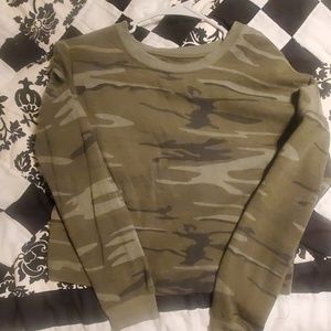 Camo sweatshirt